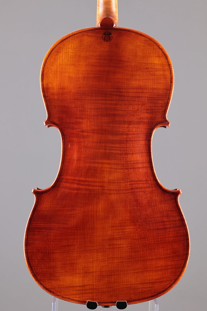 Leonhardt Rainer W. - Mittenwald Anno 2026 - die dunkle Liebe - 40,5 cm - B-144